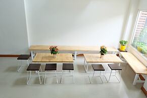 Daizy House - Hostel