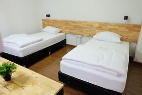 Daizy House - Hostel