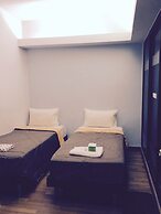 Nine Place Sukhumvit 40 - Hostel