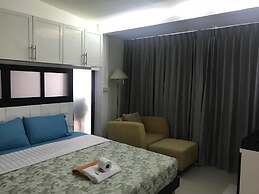 Nine Place Sukhumvit 40 - Hostel