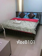 Nine Place Sukhumvit 40 - Hostel