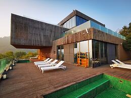 Meijie Mountain Hotspring Resort