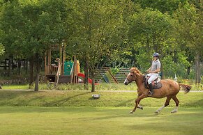 Meijie Mountain Hotspring Resort