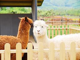 Meijie Mountain Hotspring Resort