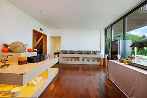 Meijie Mountain Hotspring Resort