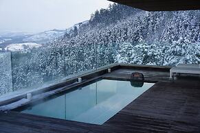 Meijie Mountain Hotspring Resort