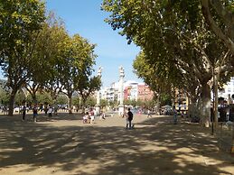 Azahar Apartamentos Medina Center