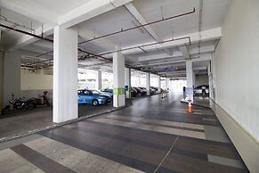 RedDoorz Apartment @ Margonda Residence 3