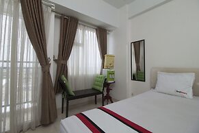 RedDoorz Apartment @ Margonda Residence 3