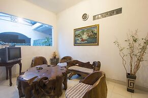 RedDoorz @ Seturan Raya