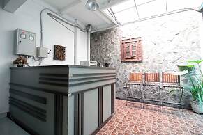 RedDoorz @ Seturan Raya