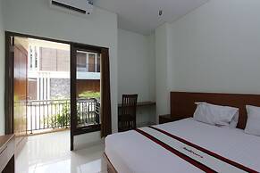 RedDoorz @ Turangga Sari