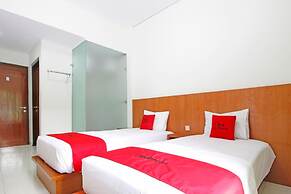 RedDoorz @ Turangga Sari