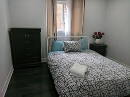 QuickStay - Beautiful 5bdrm House in Vaughan