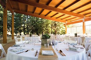 Sheraton Redding Hotel at the Sundial Bridge