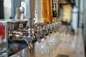 Sheraton Redding Hotel at the Sundial Bridge