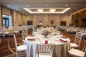 Sheraton Redding Hotel at the Sundial Bridge