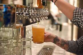 Sheraton Redding Hotel at the Sundial Bridge