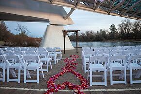 Sheraton Redding Hotel at the Sundial Bridge