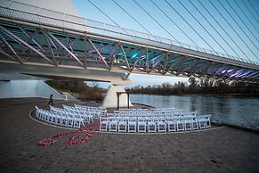 Sheraton Redding Hotel at the Sundial Bridge