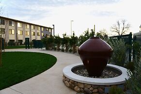 Sheraton Redding Hotel at the Sundial Bridge