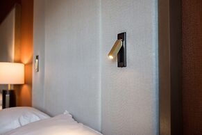 Sheraton Redding Hotel at the Sundial Bridge