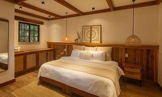 Sansara Surf and Yoga Resort - Retreat