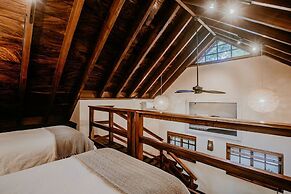 Sansara Surf and Yoga Resort - Retreat