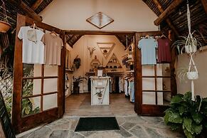 Sansara Surf and Yoga Resort - Retreat