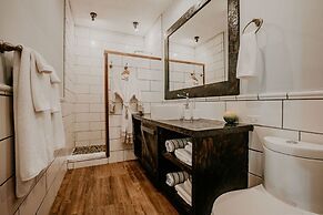 Sansara Surf and Yoga Resort - Retreat