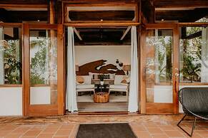 Sansara Surf and Yoga Resort - Retreat