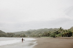 Sansara Surf and Yoga Resort - Retreat