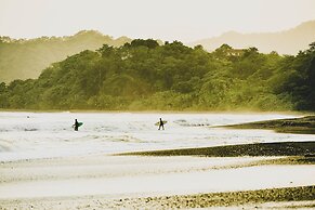 Sansara Surf and Yoga Resort - Retreat