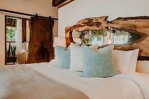 Sansara Surf and Yoga Resort - Retreat