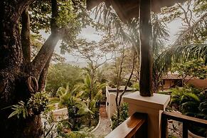 Sansara Surf and Yoga Resort - Retreat