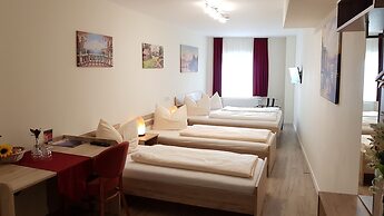 Garni City Hotel