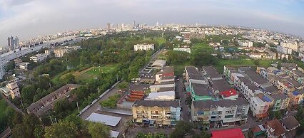 Sky Home at Bangkok-Bangna