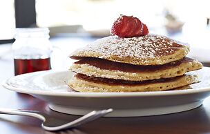 Kimpton Overland Hotel - Atlanta Airport by IHG