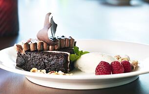 Kimpton Overland Hotel - Atlanta Airport by IHG