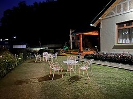 Tea Bush Hotel - Nuwara Eliya