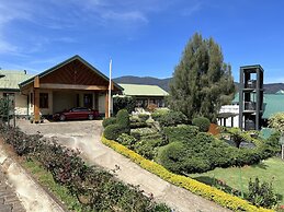 Tea Bush Hotel - Nuwara Eliya