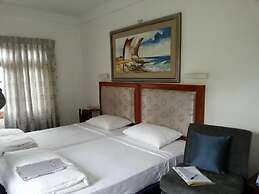 Tea Bush Hotel - Nuwara Eliya
