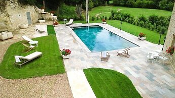 Château Laroche-Ploquin