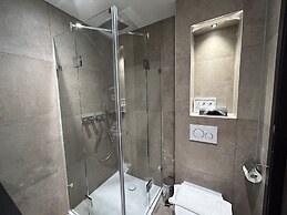 XO Hotels Blue Tower