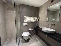 XO Hotels Blue Tower