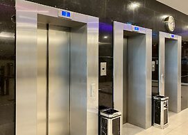 XO Hotels Blue Tower