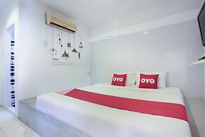 OYO 1054 Phuket Backpacker Hostel
