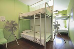 OYO 1054 Phuket Backpacker Hostel