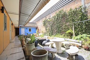 OYO 1054 Phuket Backpacker Hostel