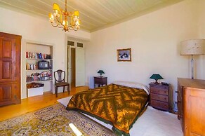 Confortable Countryside House